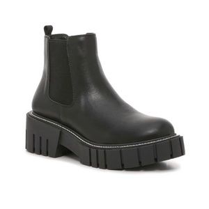 Madden Girl Karley Chelsea Chunky Bootie, Size 9.5